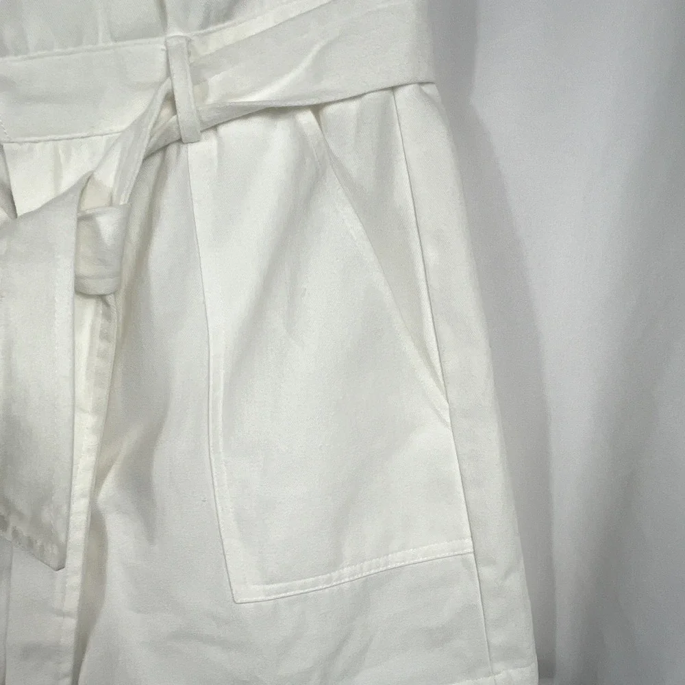 Steve Madden BB Dakota Women's Belted White Shorts Size Medium‎